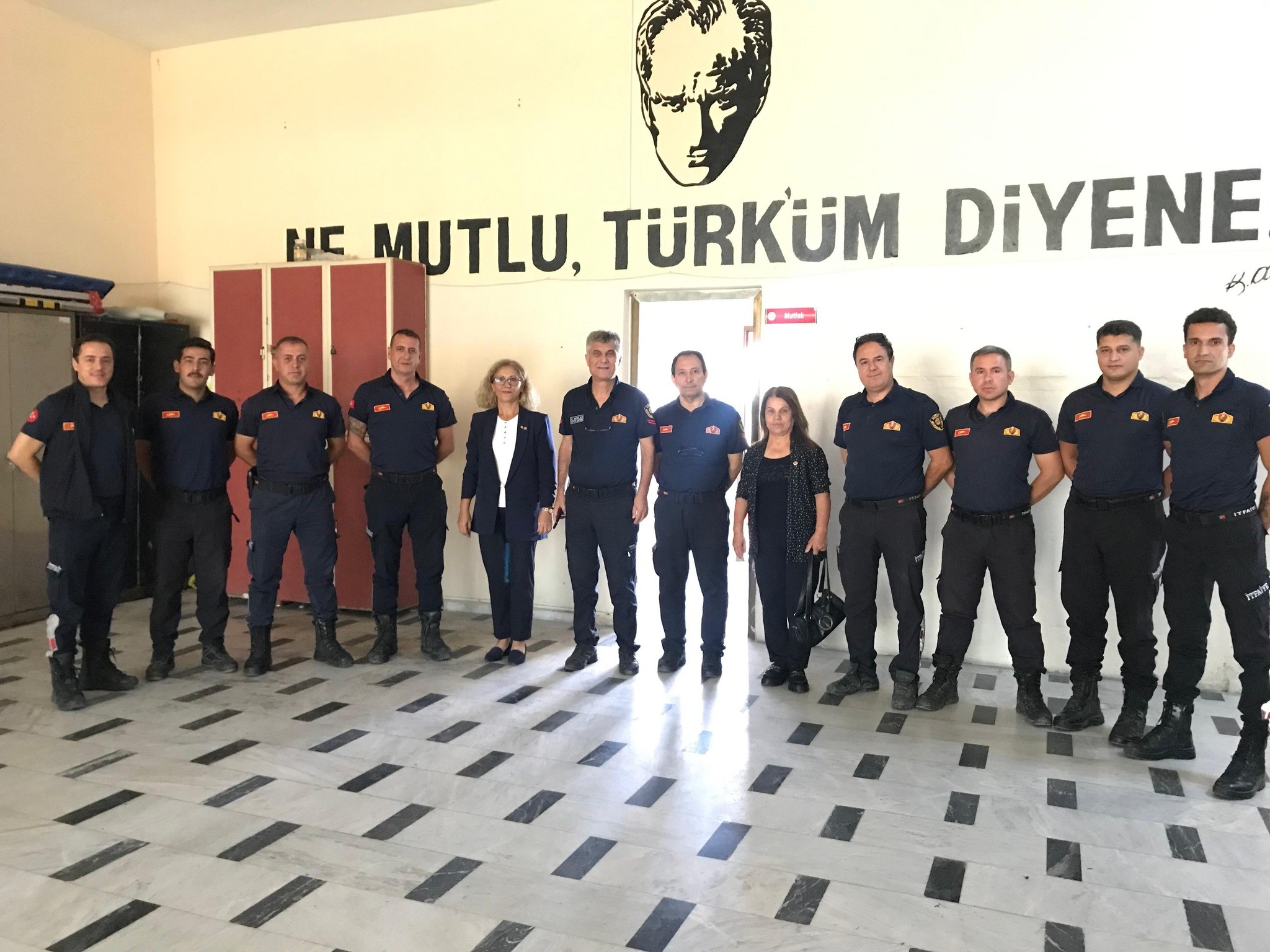 Ege'de Itfaiye Personeline Anlamlı Ziyaret (2)