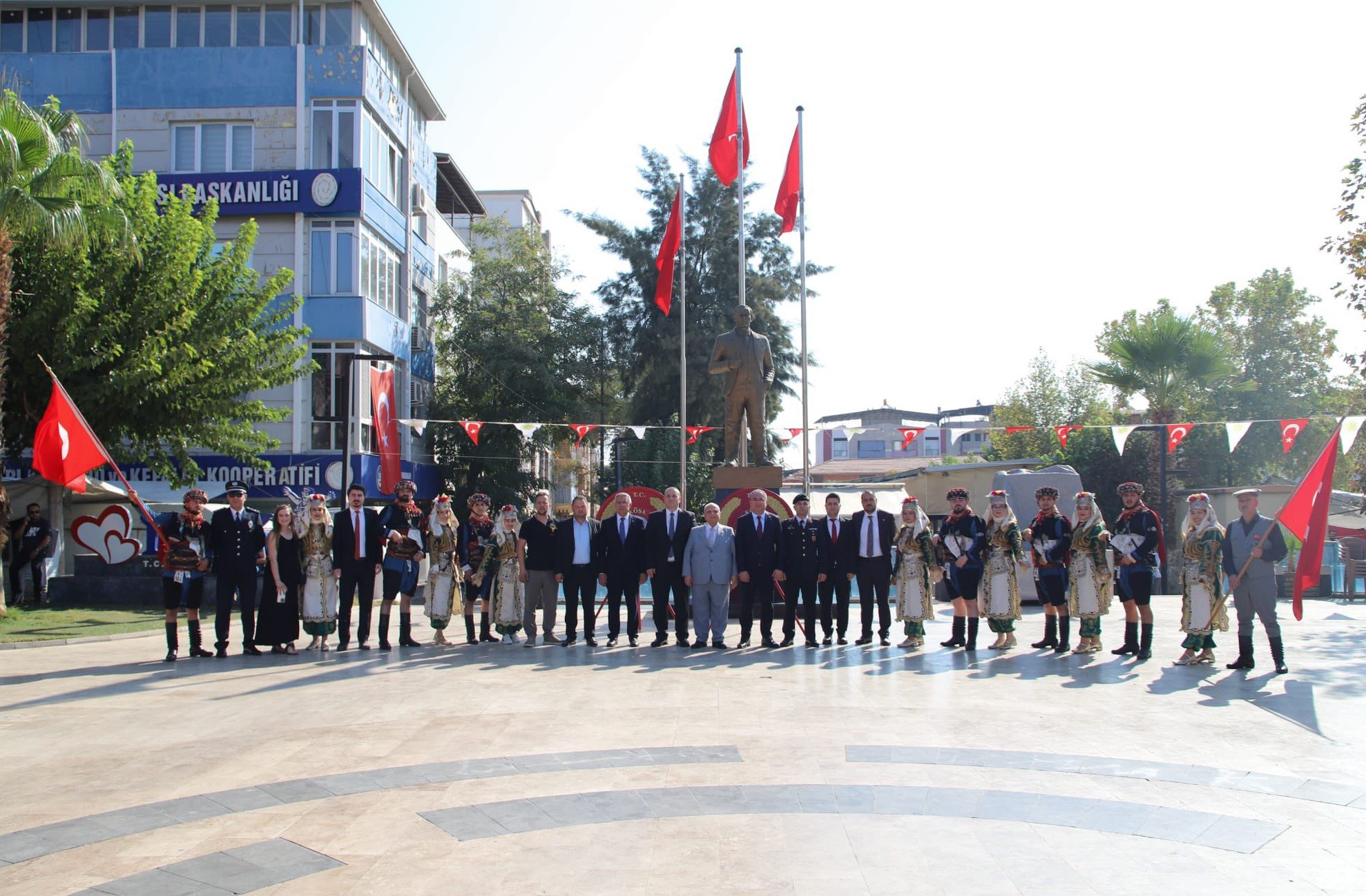 Ege'de Kurtuluşunun Yıldönümü Coşkuyla Kutlandı (2)