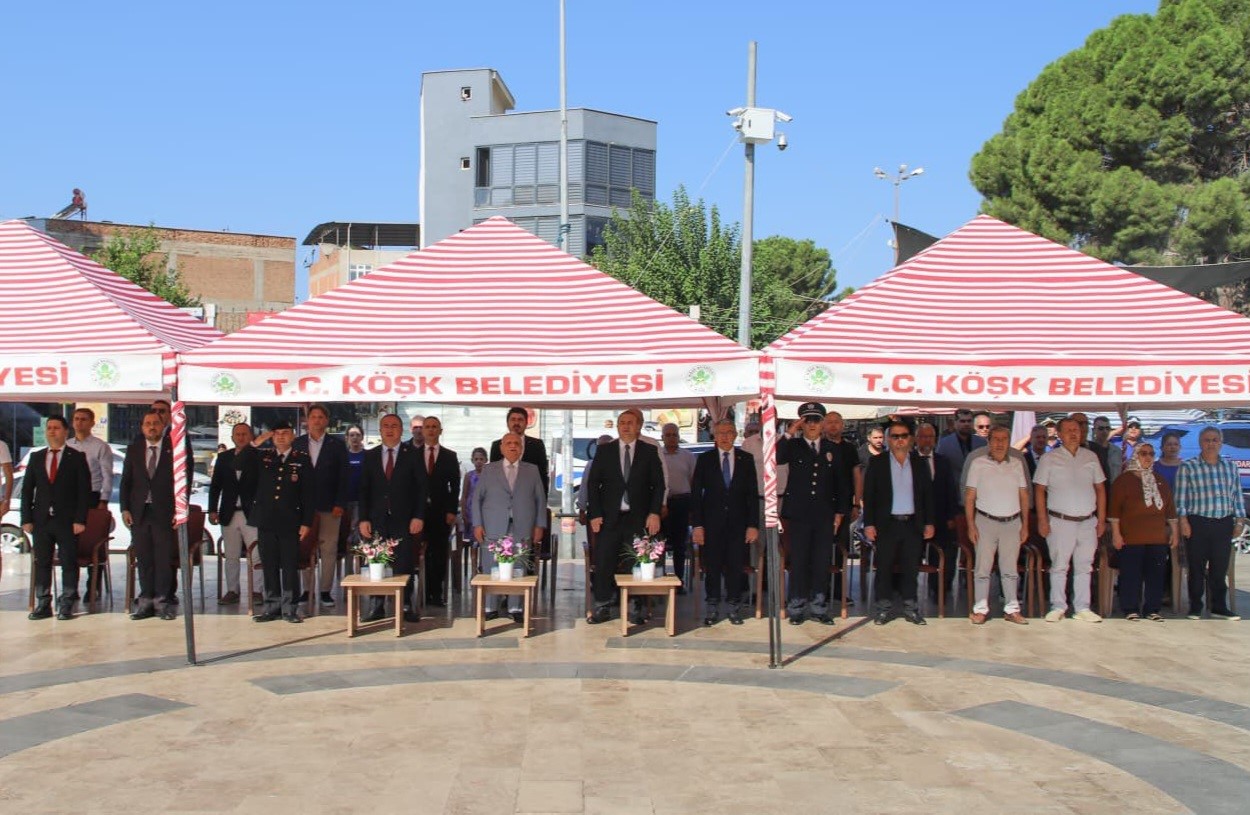 Ege'de Kurtuluşunun Yıldönümü Coşkuyla Kutlandı (3)