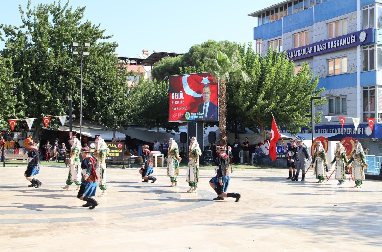 Ege'de Kurtuluşunun Yıldönümü Coşkuyla Kutlandı (4)