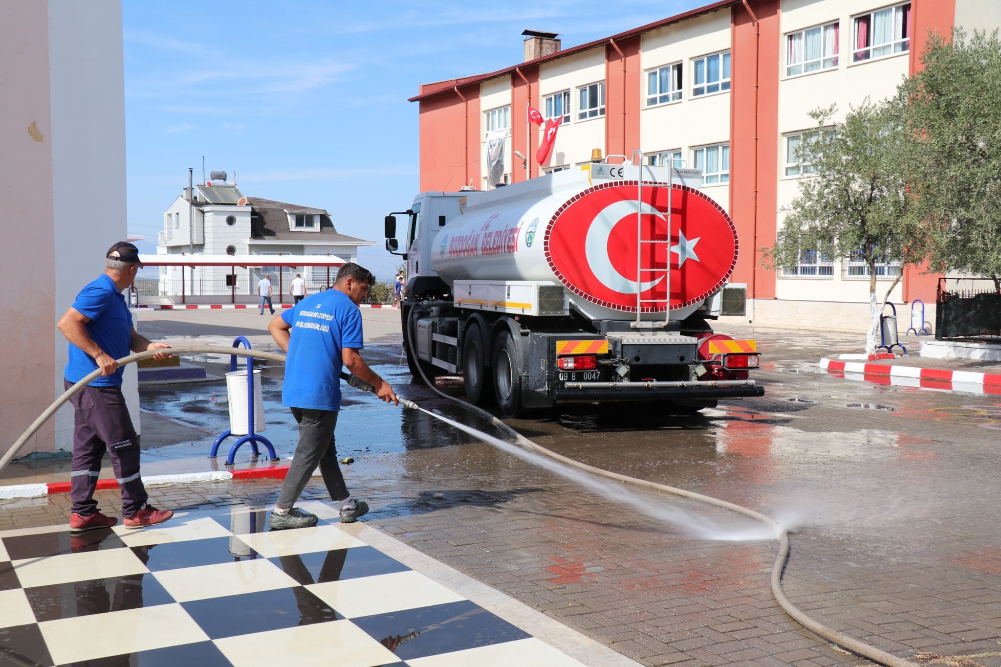 Ege'de Okullardaki Çalışmalar Sona Erdi! (4)