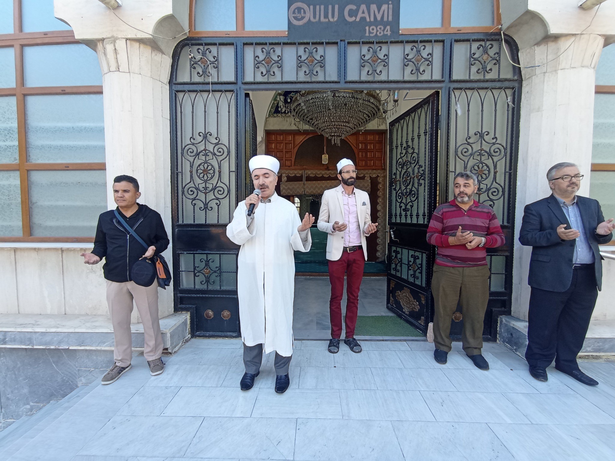 Ege'de Umreciler Dualarla Uğurlandı! (1)