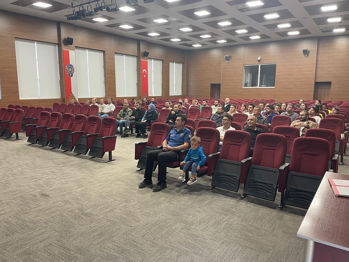Emniyet Personeline Afet Farkındalık Eğitimi (3)