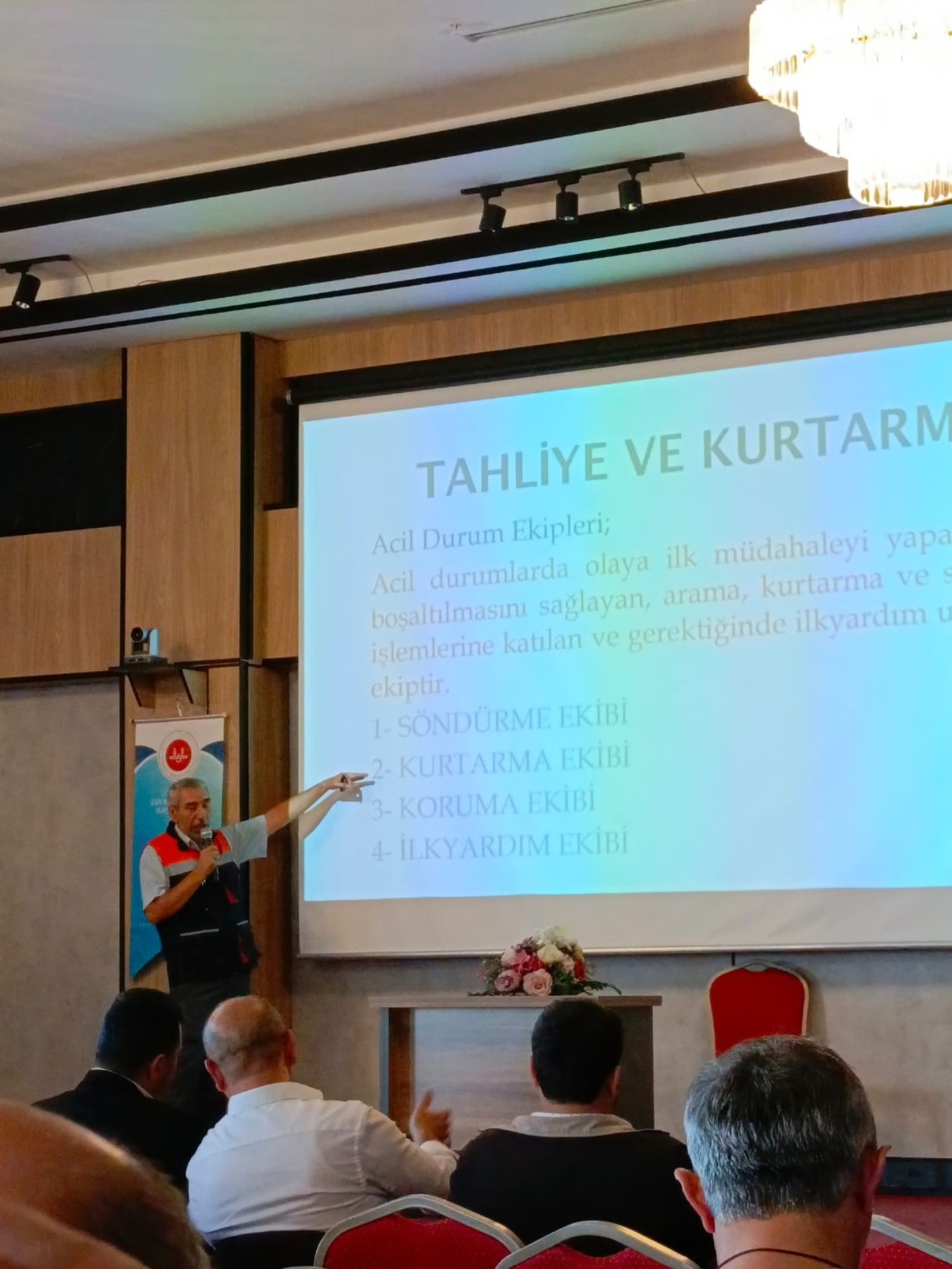 Iş Sağlığı Ve Güvenliği Eğitimleri Sürüyor (1)