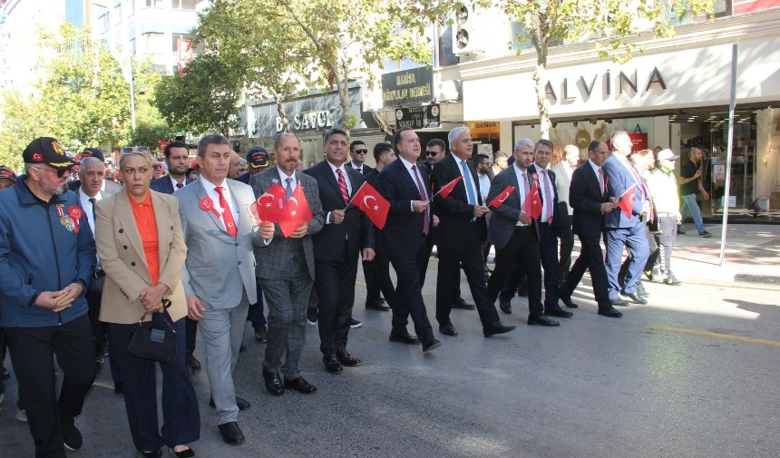 Manisa’da 19 Eylül Gaziler Günü Coşkusu 1