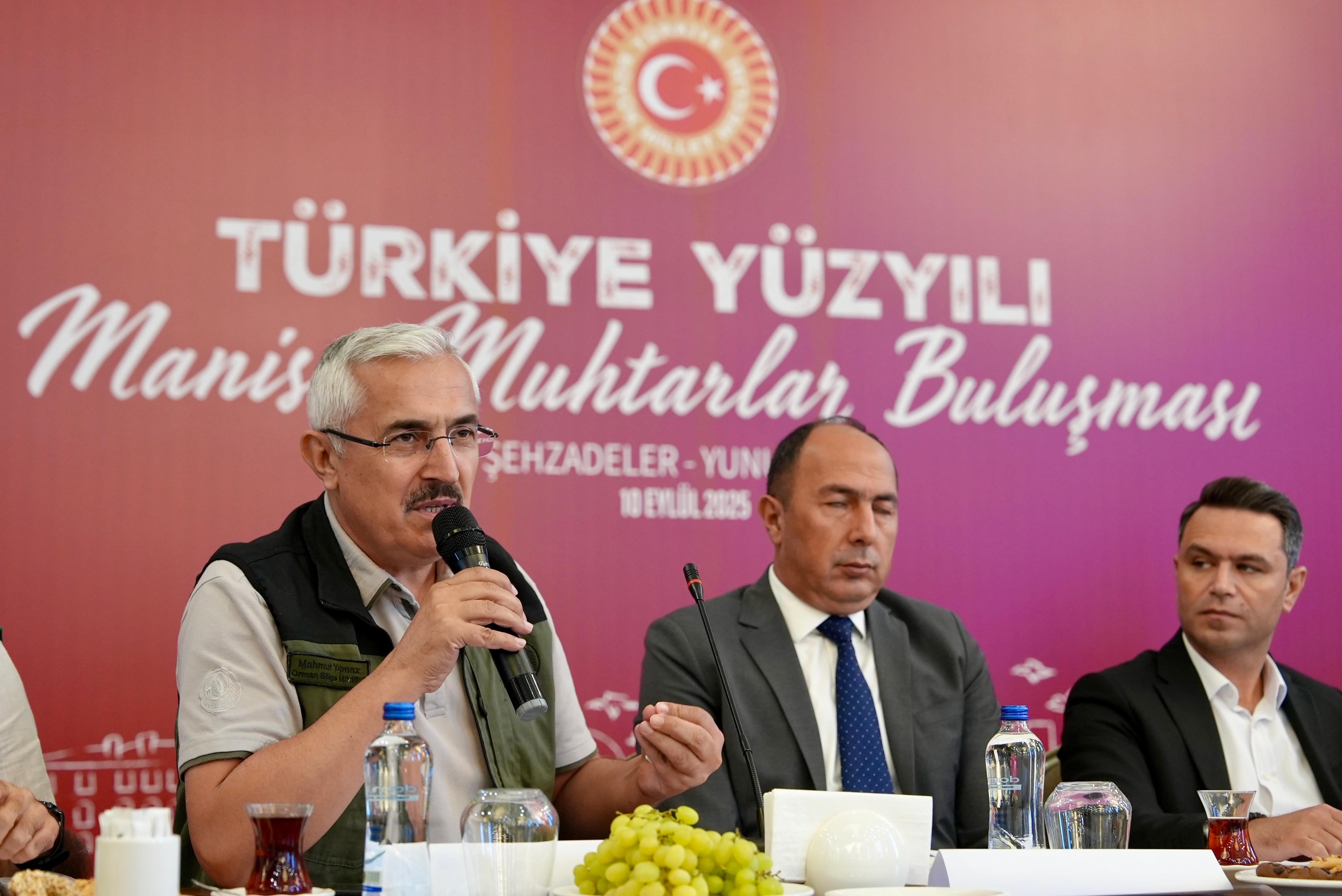 Manisa’da Bir Otelde Düzenlenen Programa Kamu Kurumlarının Bölge Ve Il Müdürleri Iştirak Etti. Ak Parti Manisa Milletvekili Murat Baybatur’un Moderatörlüğünü Yaptığı Programda, Mahalle Muhtarları, Vatandaşların Günlük Yaşam (5)