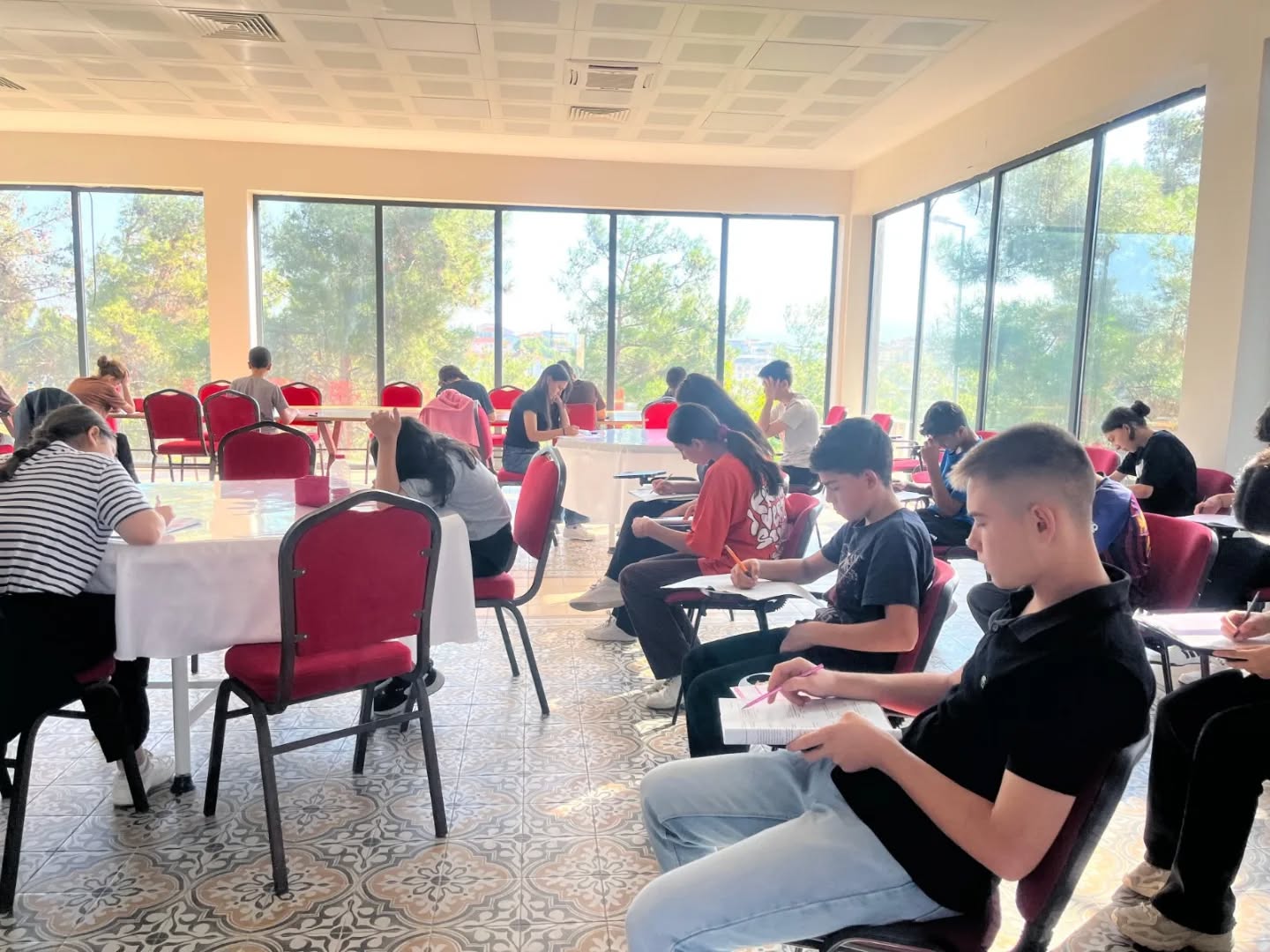 Manisa'da Eğitime Dev Destek Ücretsiz Kurs Imkanı (1)