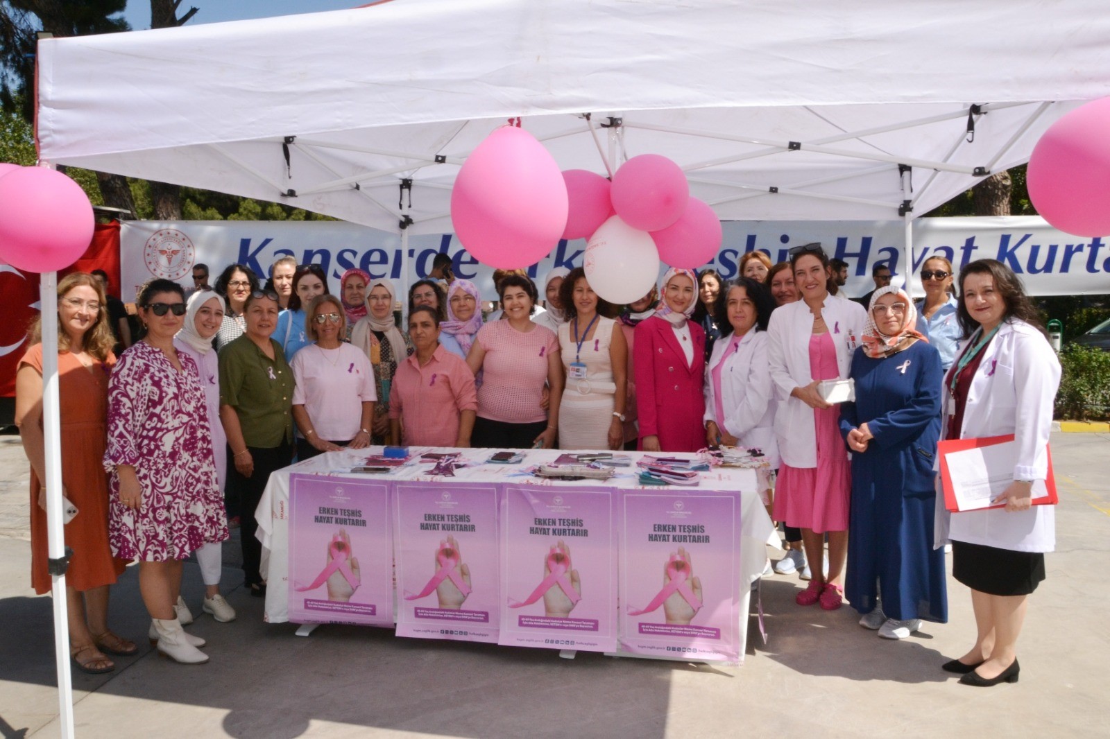 Manisa’da Kanserin Erken Teşhisine Katkı Sunacak Mobil Tarama Aracı Hizmete Girdi (3)