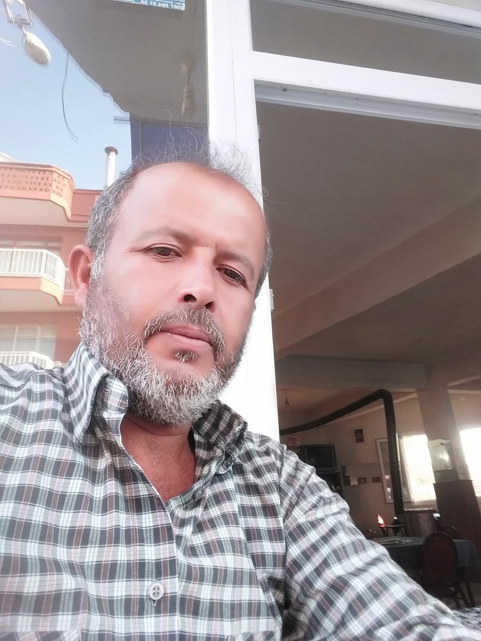 Manisa'da Kepçe Uçuruma Yuvarlandı Operatör Can Verdi! (1)