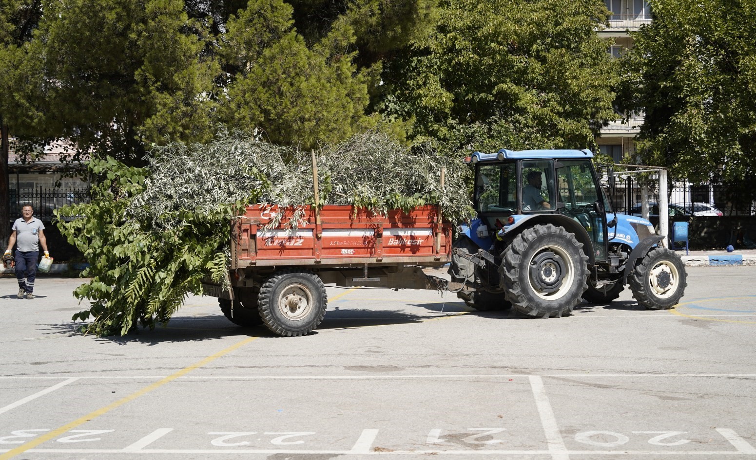 Manisa'da Öğrenciler Sağlıklı Ve Temiz Ortamlarda Eğitim Alacak (1)