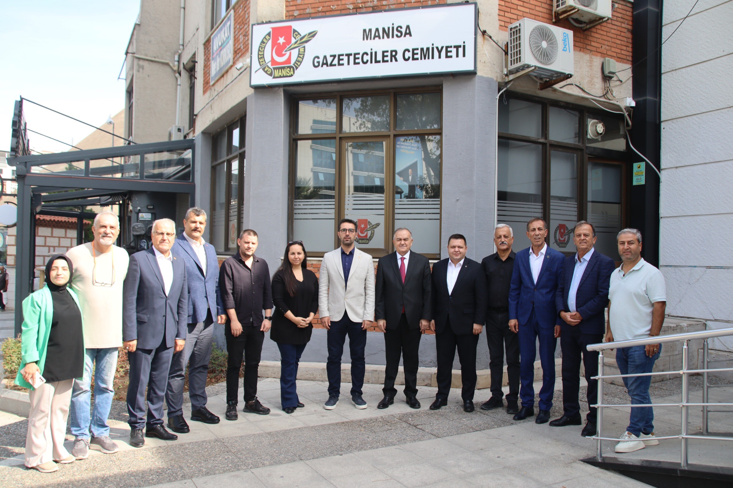 Mhp Grup Başkanvekili Akçay Yapılacak Anlaşmalar Iki Ülkenin Yararına Olacaktır (3)