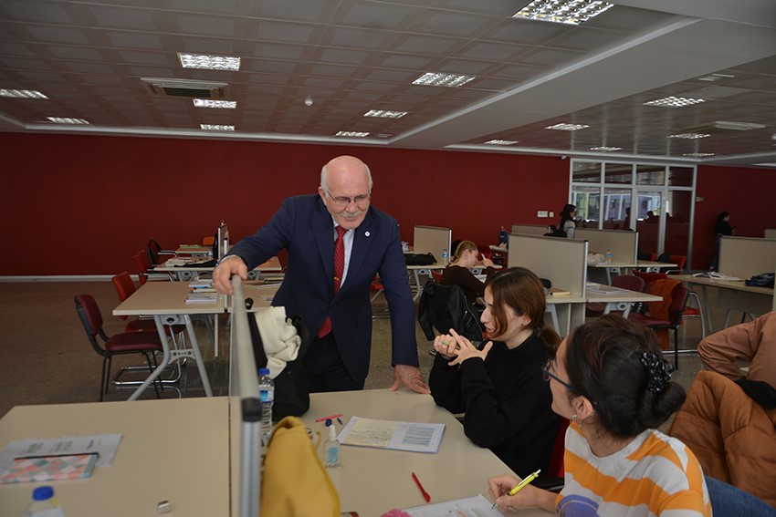 Öğrencilere Sınırsız Bilgi Erişimi 128 M,Ilyon Makale (2)