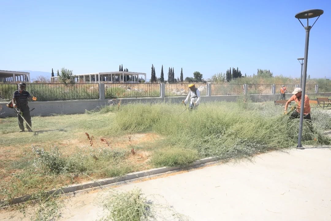 Okul Bölgelerini Yeni Döneme Hazırlıyor (2)