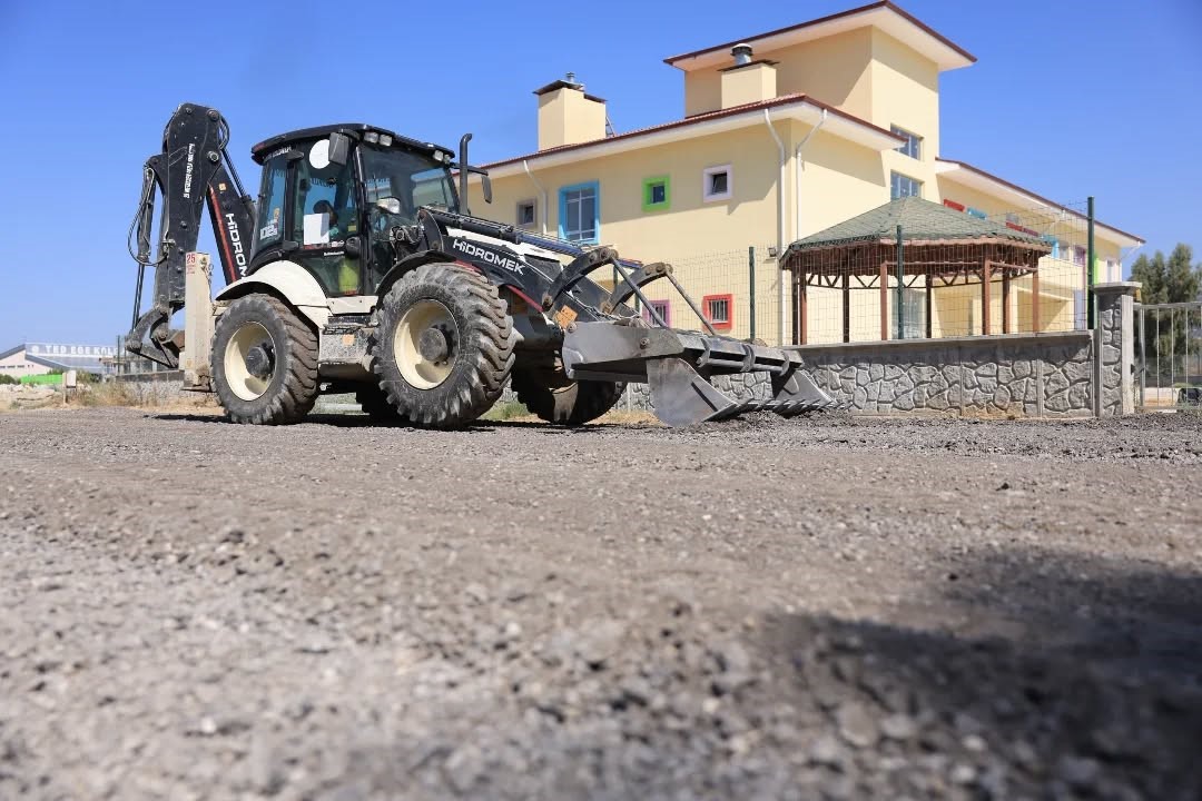 Okul Bölgelerini Yeni Döneme Hazırlıyor (3)