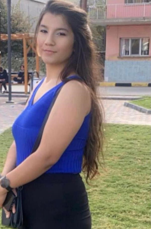 Pelin Karaca (4)