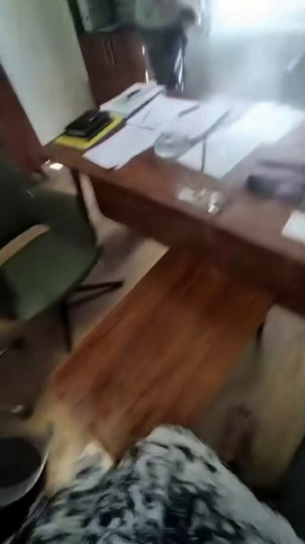 Sebepsiz Yere Işten Çıkarılan Kadın, Şantiye Şefine Şok Yarattı! (3)