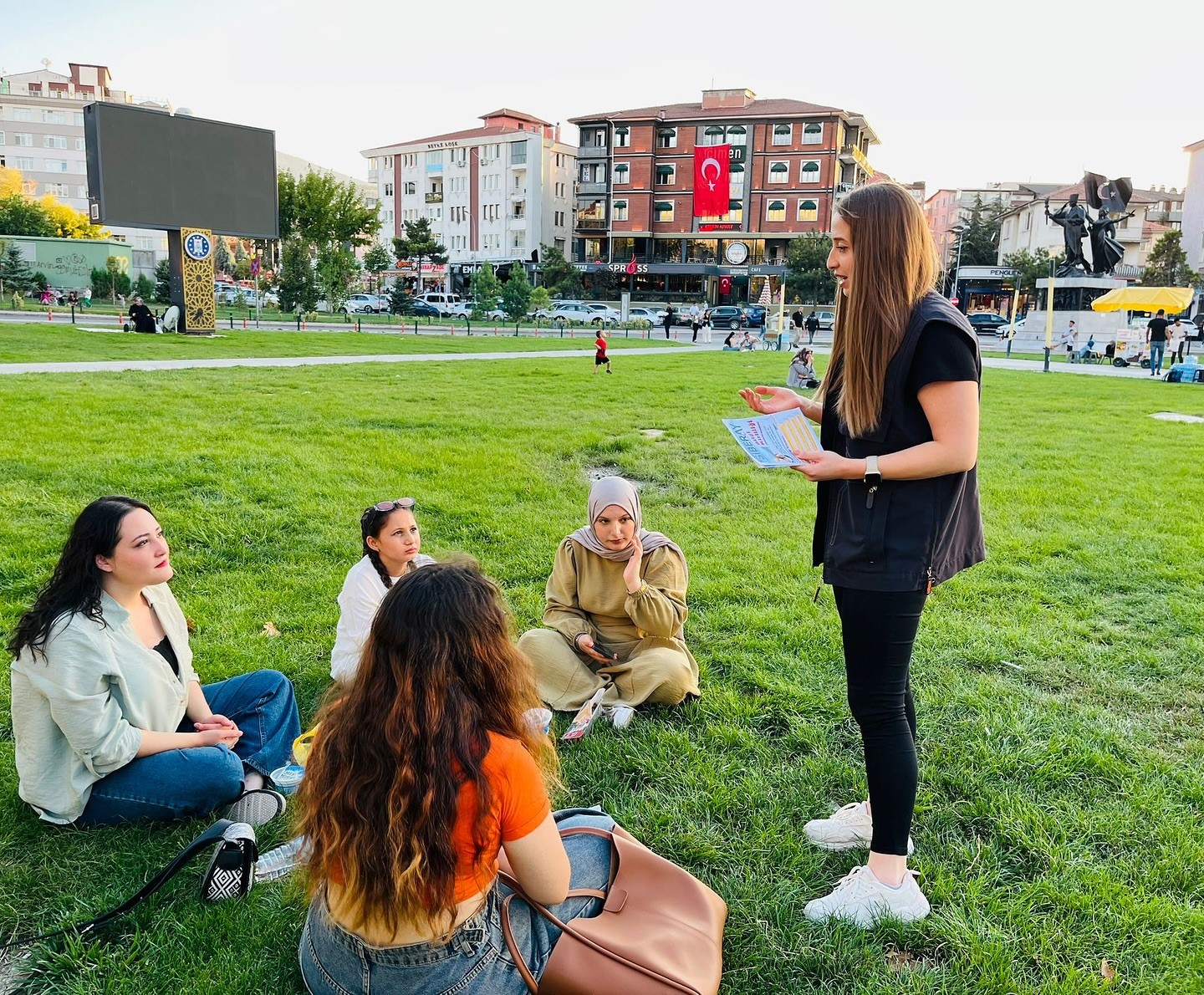 Si̇beray Ekiplerinden Sokakta Bilgilendirme Çalışmas (3)
