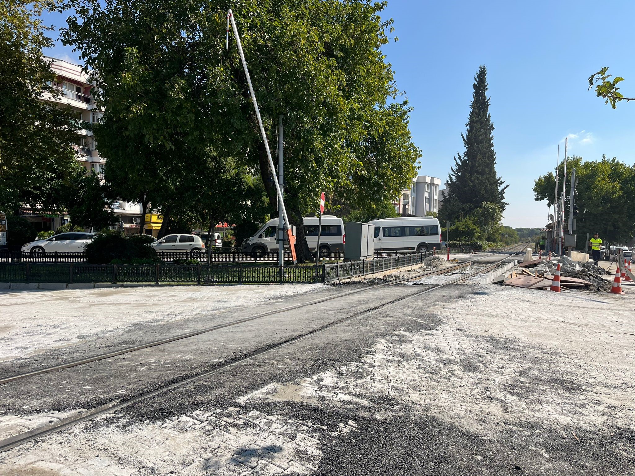 Soğukkuyu Hemzemin Geçidi Trafiğe Açıldı! (2)