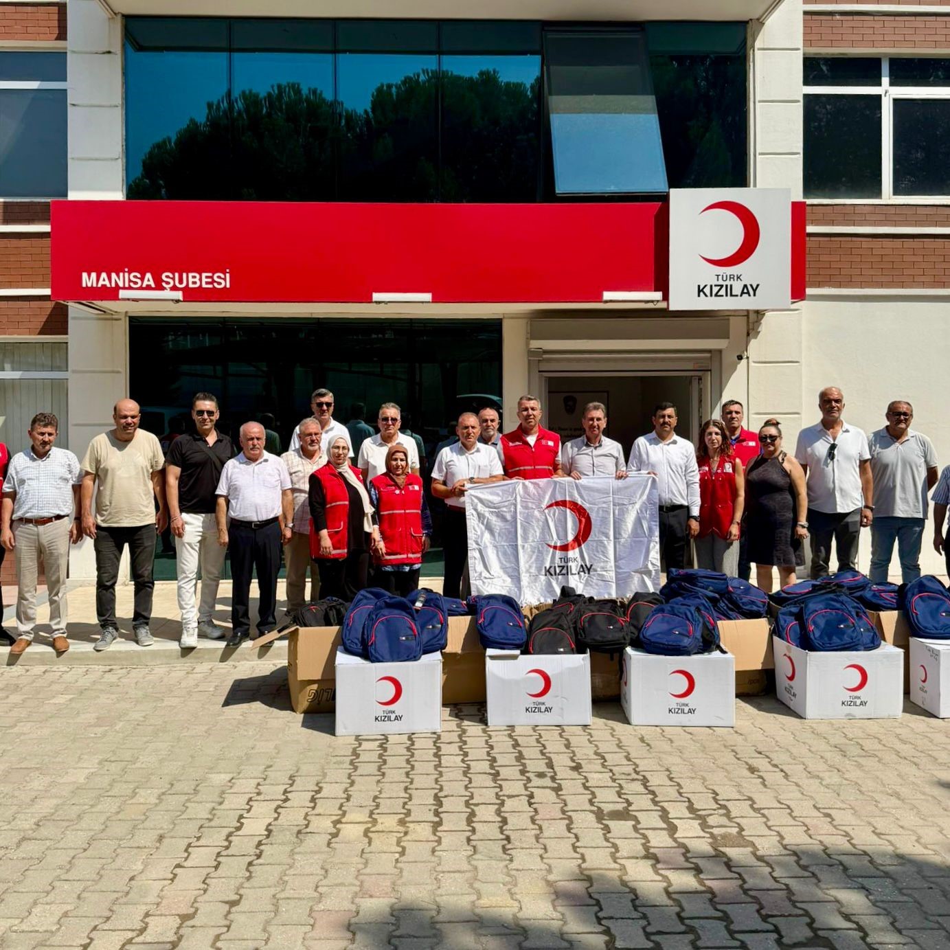 Türk Kızılay Manisa’dan Öğrencilere Anlamlı Destek! (3)