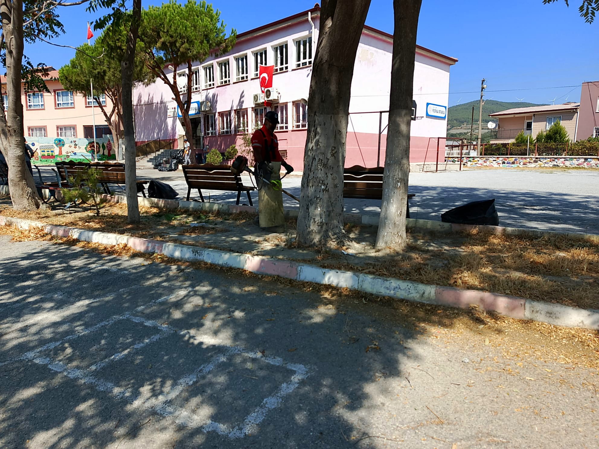 Yeni Eğitim Öğretim Yılı Öncesinde Okullarda Temizlik Çalışmaları Başladı (4)