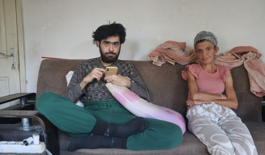 23 Yaşındaki Genç Sanal Dünyaya Bağımlı Hale Geldi!