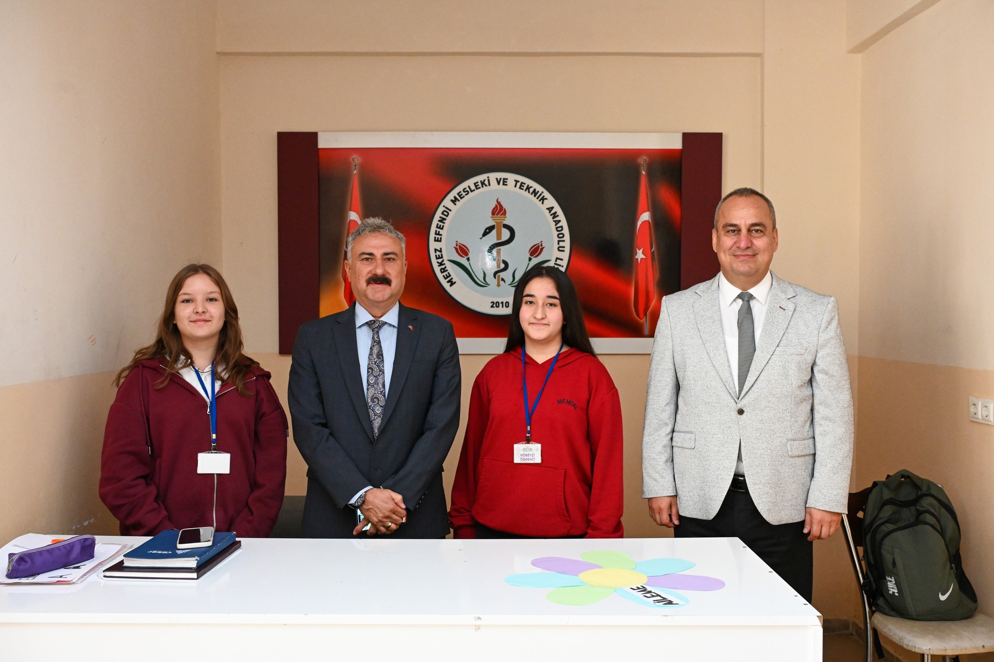 Manisa İl Emniyet Müdürü Fahri Aktaş’tan öğrencilere ziyaret.2