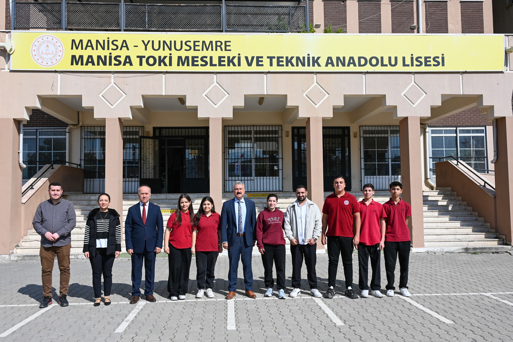 Manisa İl Emniyet Müdürü Fahri Aktaş’tan öğrencilere ziyaret.3