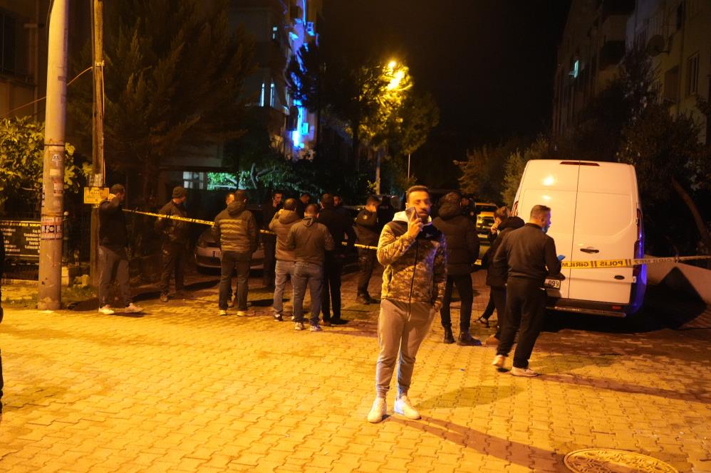 Yapılan incelemede, yaşamını yitiren kişinin Olcay Özdemir olduğu tespit edildi.