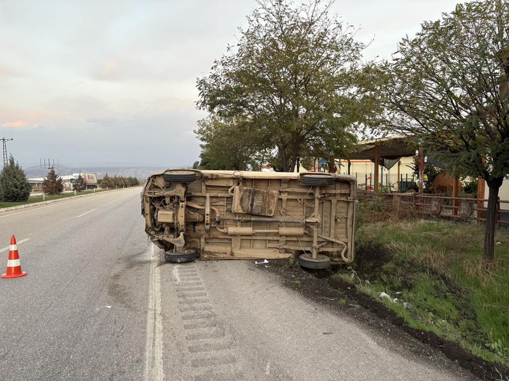 İhbar üzerine olay yerine ambulans, jandarma ve polis ekipleri sevk edildi.