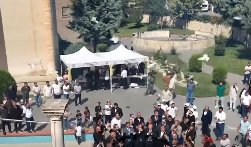 Bir Zamanların Iktidar Partisinden O Il De Gövde Gösterisi (4)
