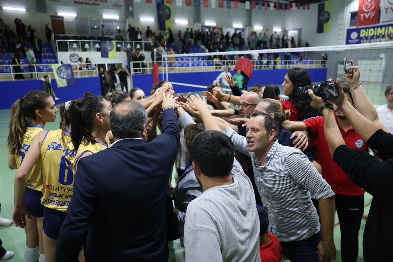 Didim Belediyespor Kadın Voleybol Takımından Başarı! (2)