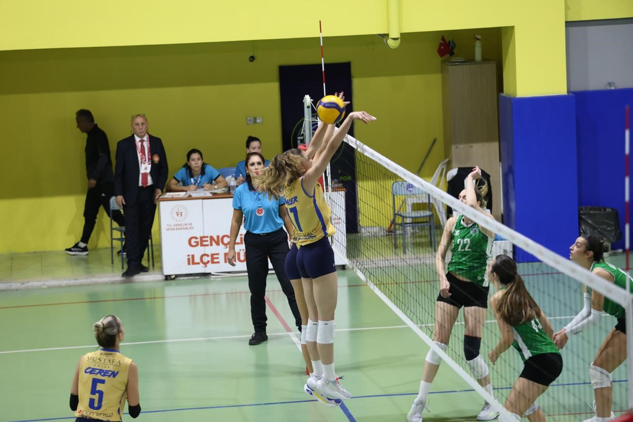 Didim Belediyespor Kadın Voleybol Takımından Başarı! (4)