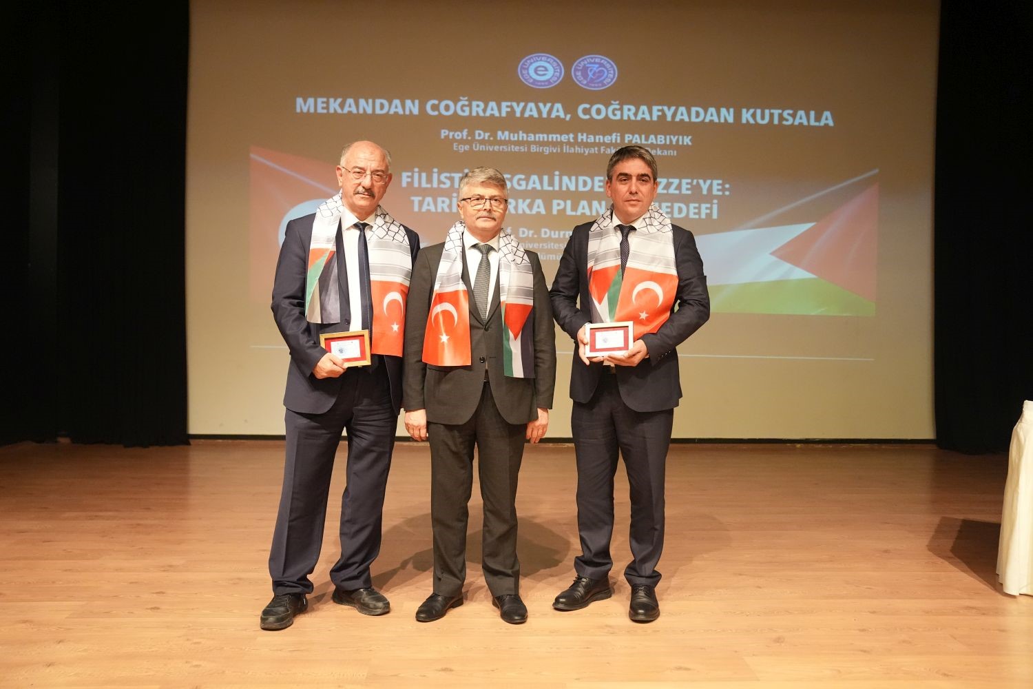 Ege Üniversitesinde, Gazze Anlatıldı (2)