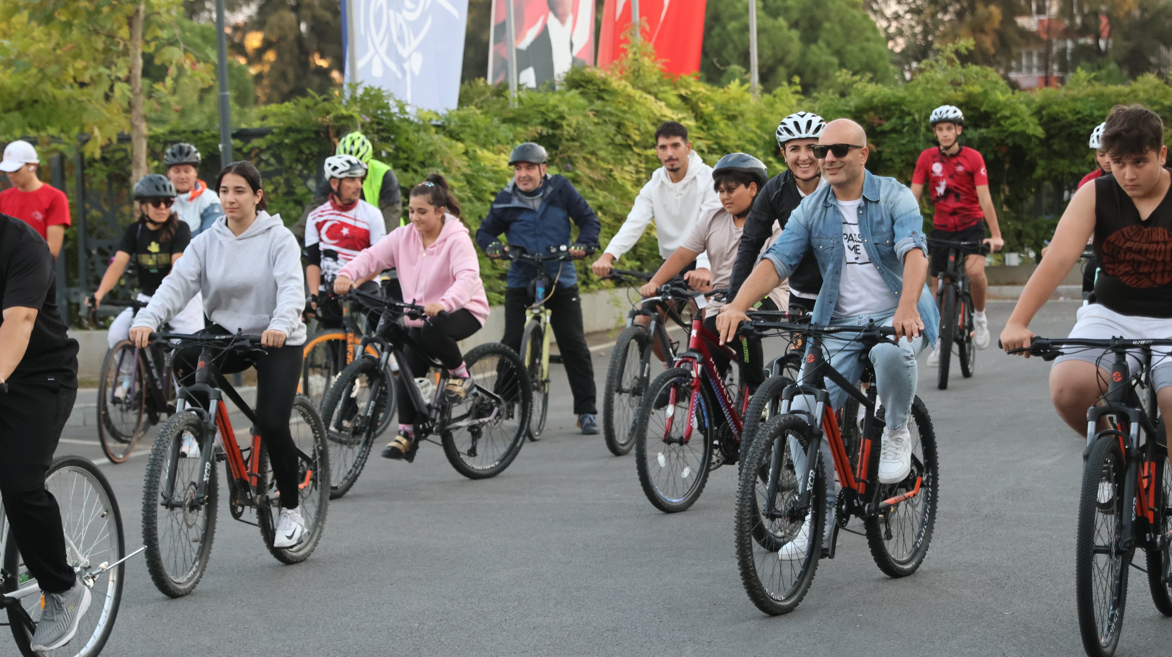 Ege'de Anlamlı Etkinlik Bisiklet Turuyla Sağlıklı Yaşam! (1)