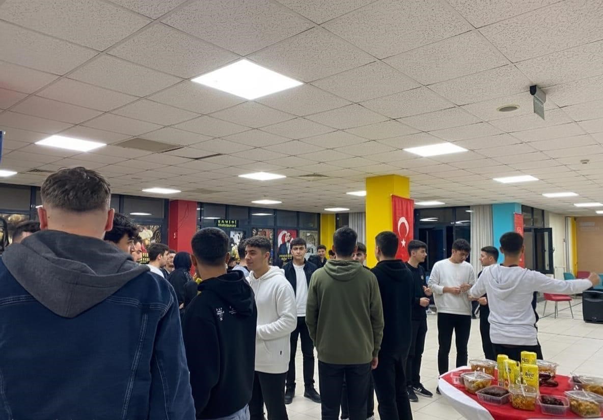 Ege'de Biz Bize Moral Gecesi Etkinliği (4)