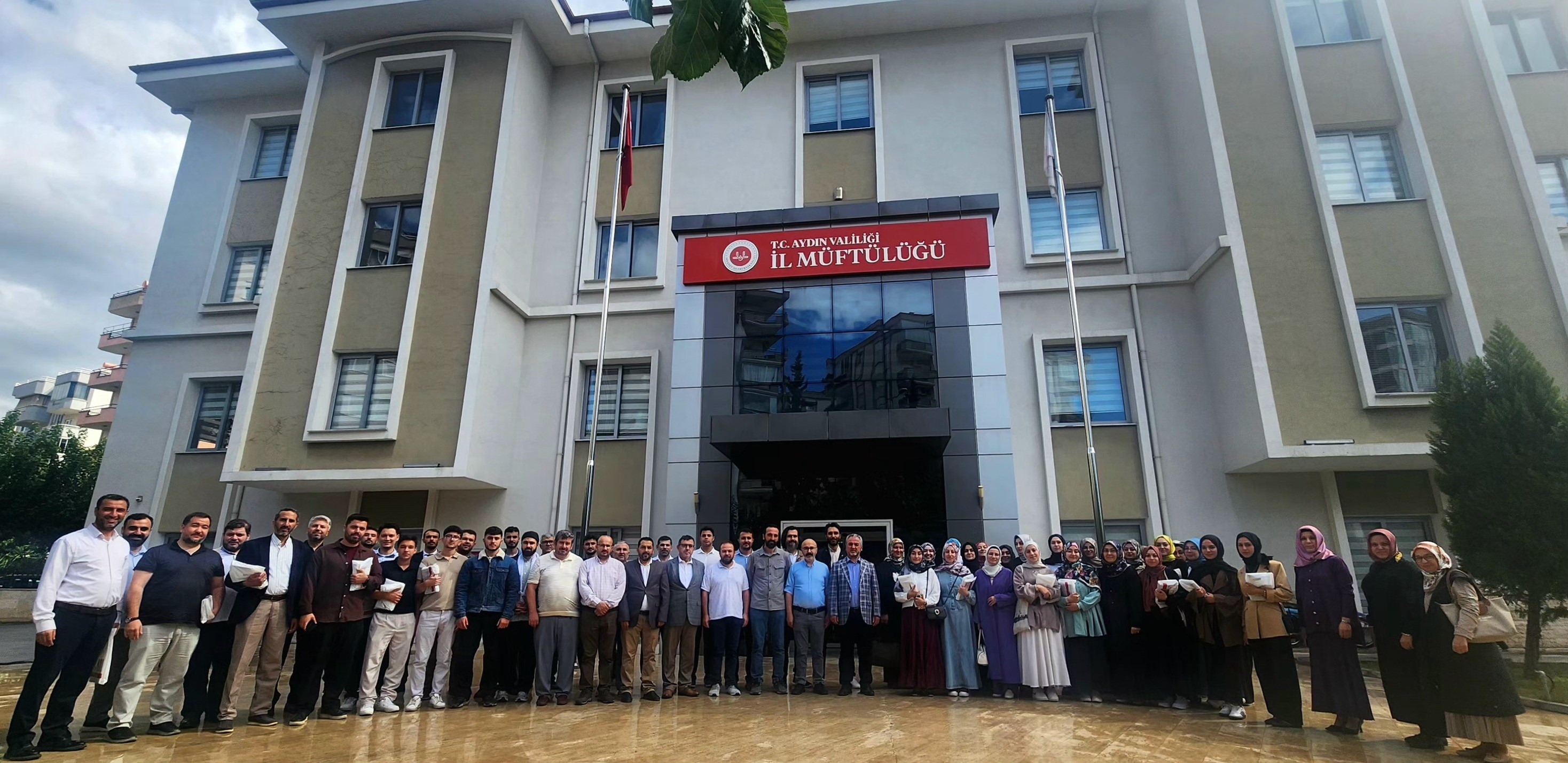Ege'de Geleceğin Din Görevlileri Buluştu! (1)