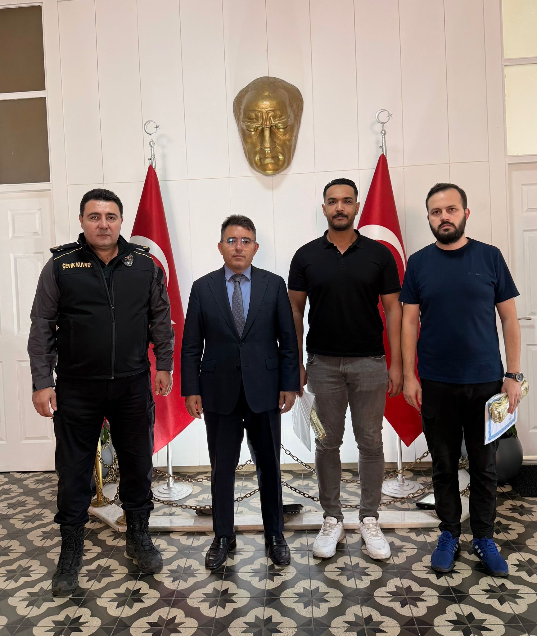 Ege'de Polis Memurlarına Anlamlı Ödül! (1)