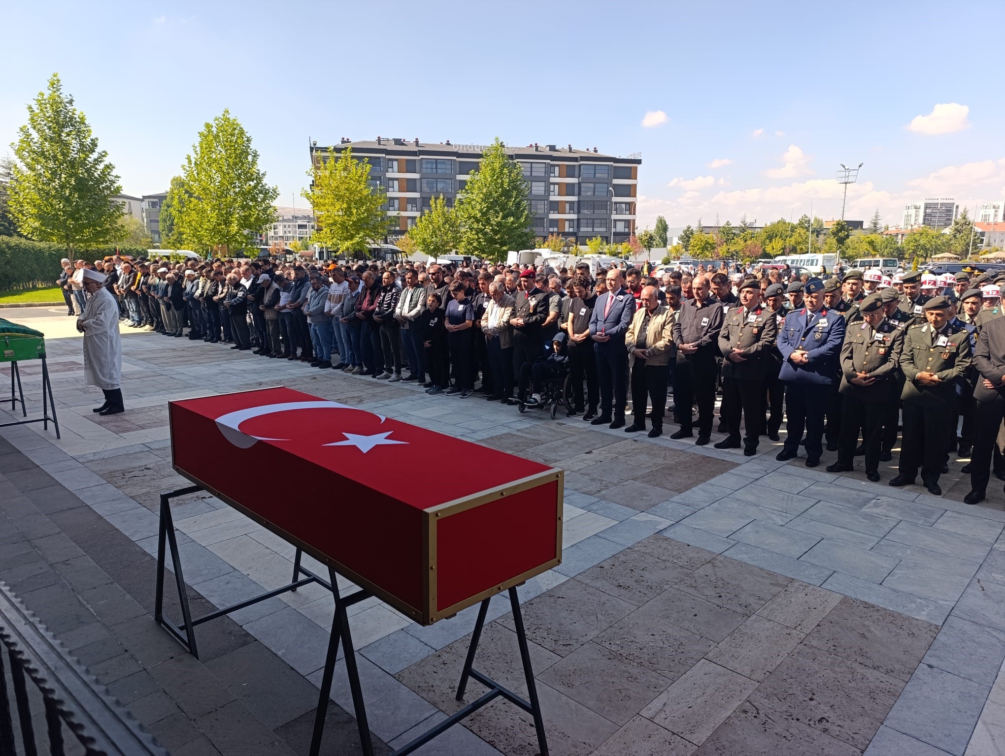 Ehit Olan Teğmen Memleketi Afyonkarahisar'da Son Yolculuğuna Uğurlandı (1)