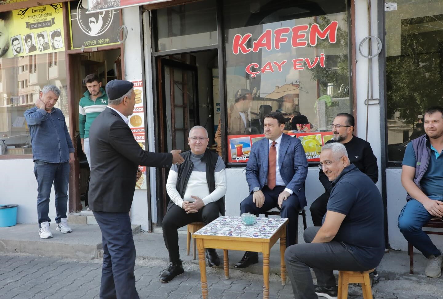 Kütahya Valisi Işın Vatandaşlarla Bir Araya Geldi! (1)