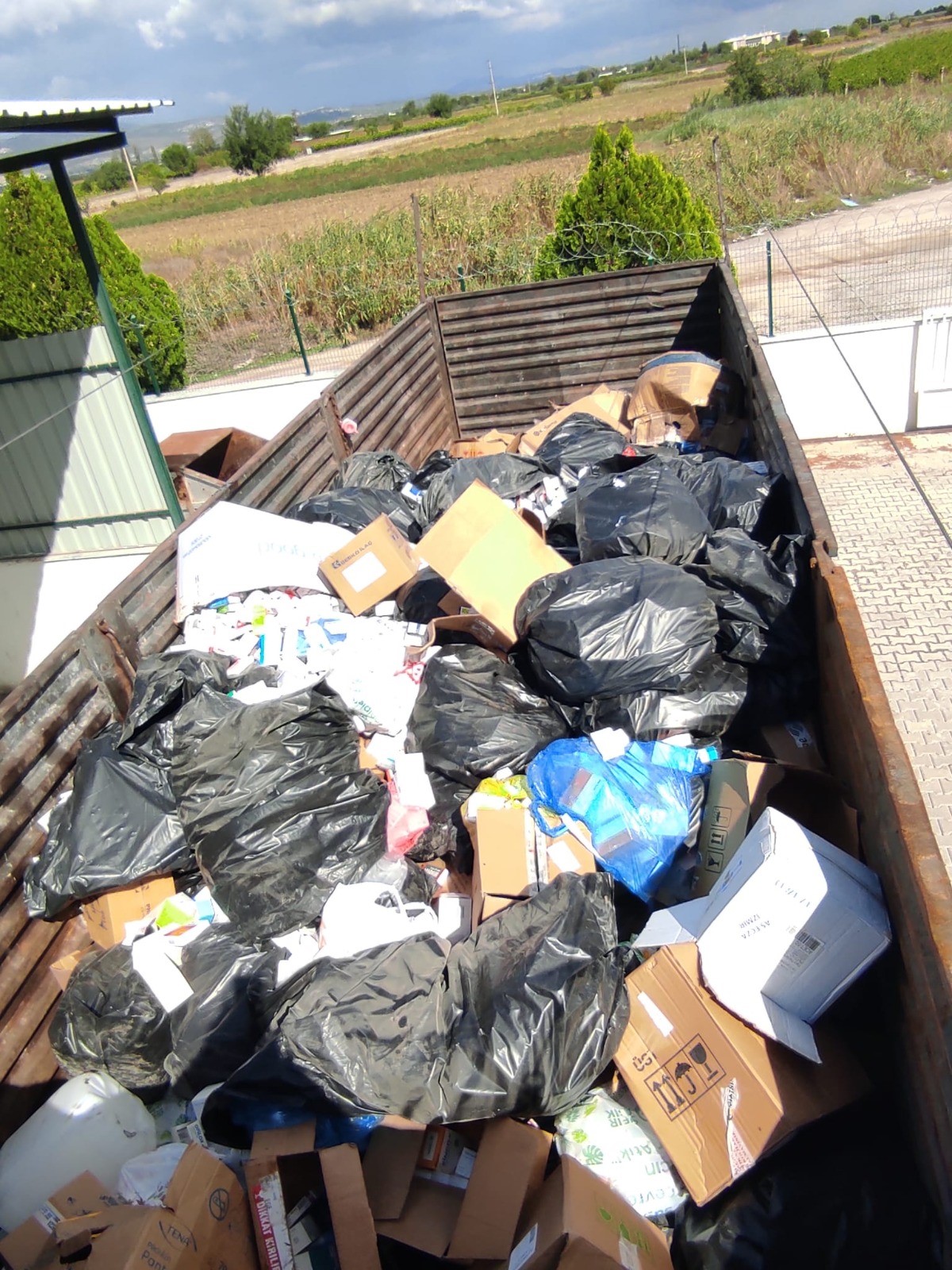Manisa'da Çevreye Dev Katkı 3 Bin Atık Ilaç Toplanarak Imha Edildi (2)