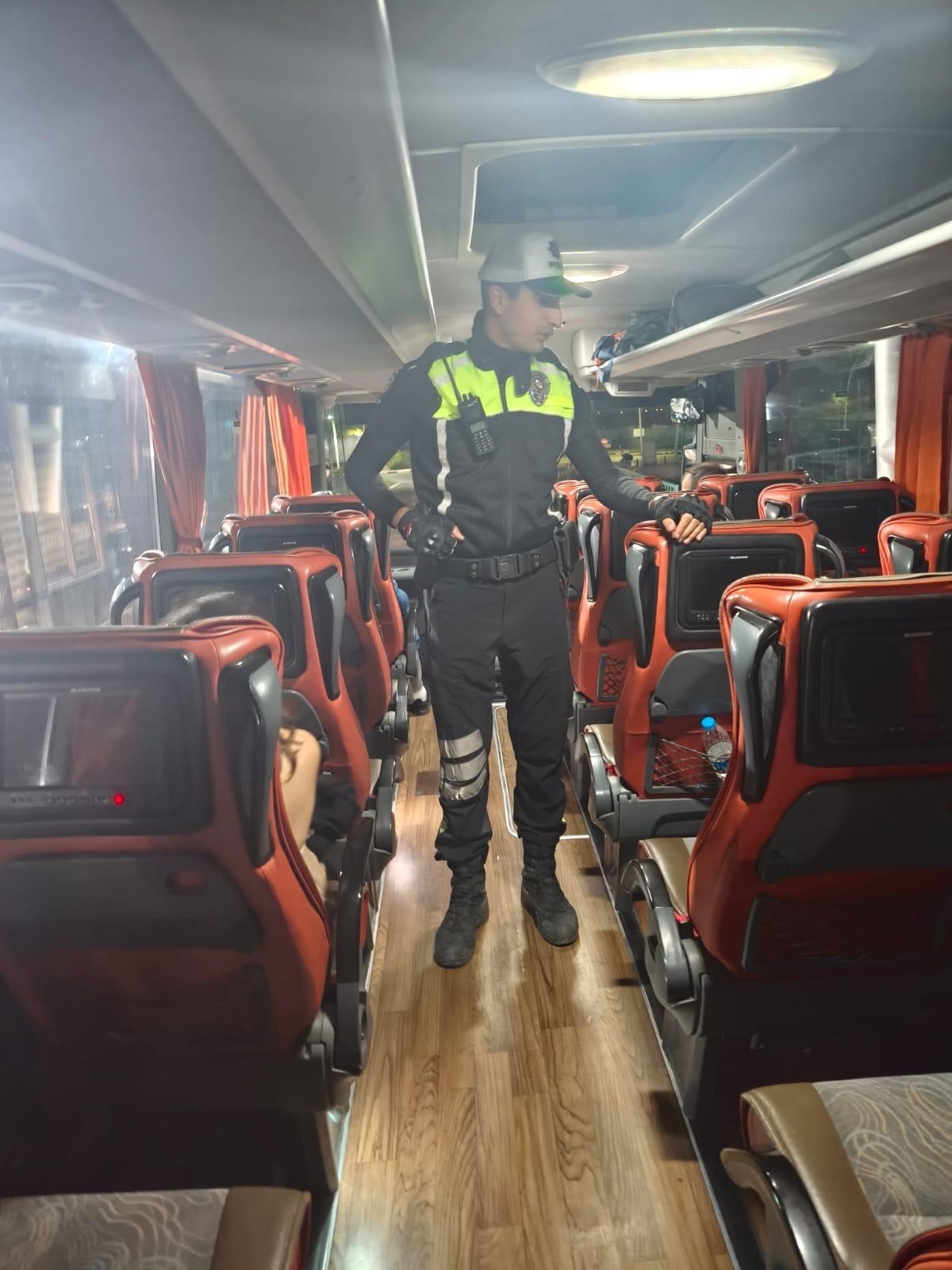 Otobüslerde Emniyet Kemeri Denetimi (2)