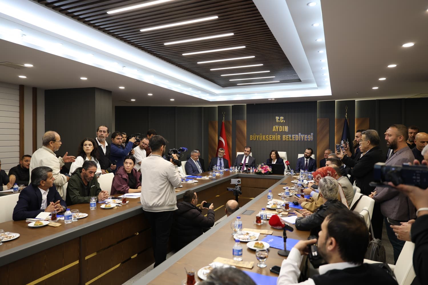 Özlem Çerçioğlu (2)