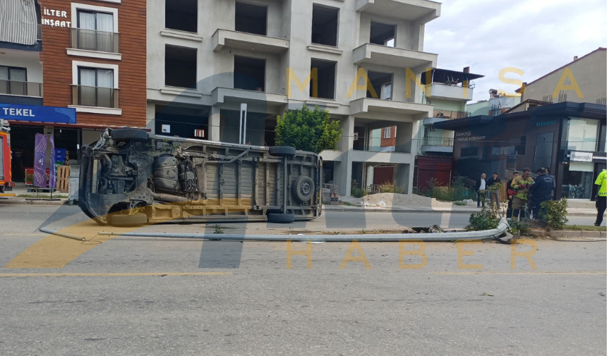 Kazada araç sürücüsü H.H.E. herhangi bir yara almazken, araçta maddi hasar meydana geldi.