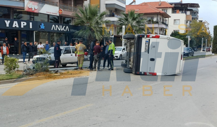 İhbar üzerine olay yerine itfaiye ve polis ekipleri sevk edildi.
