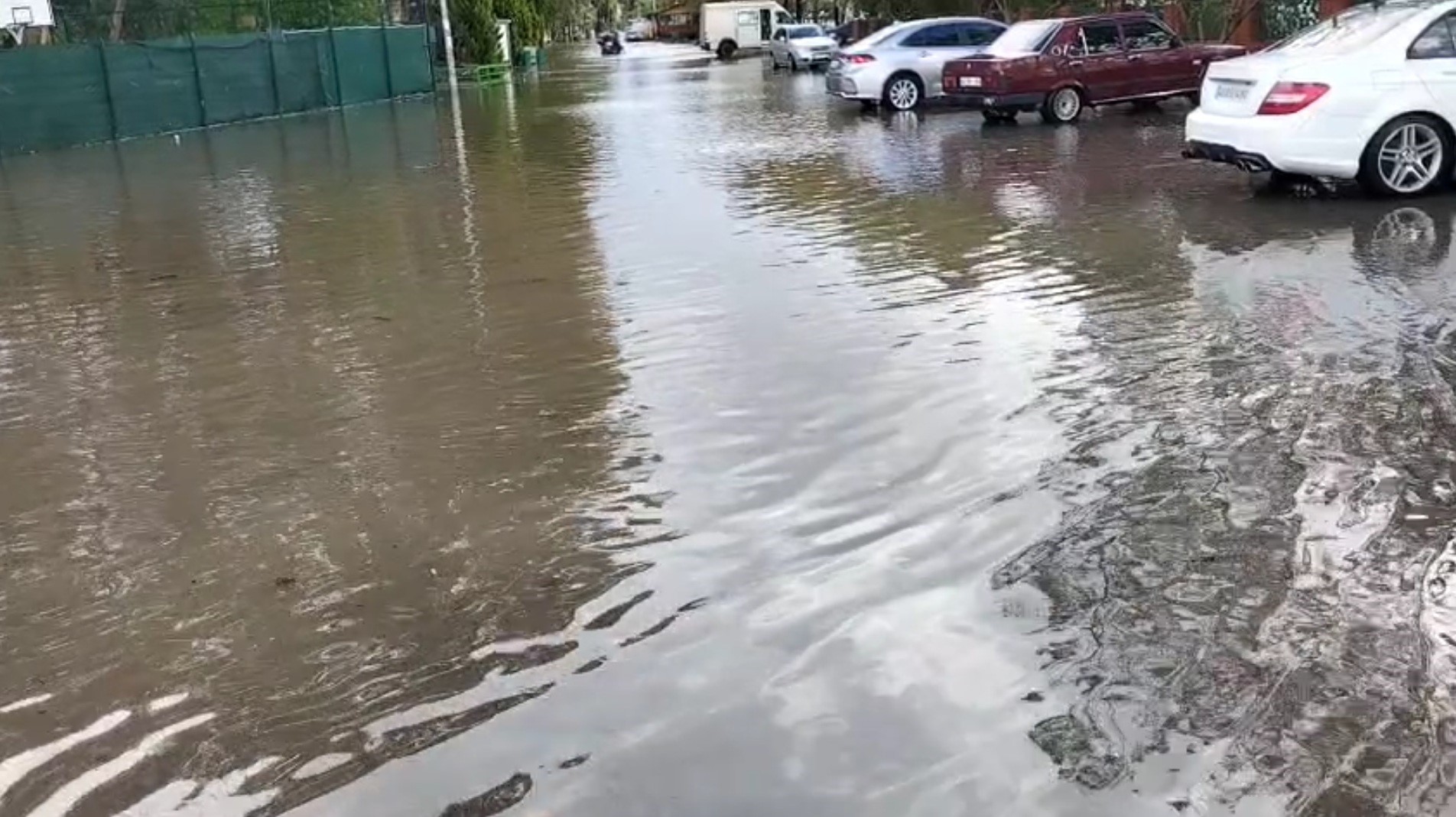 Sokakalr Göle Döndü (1)