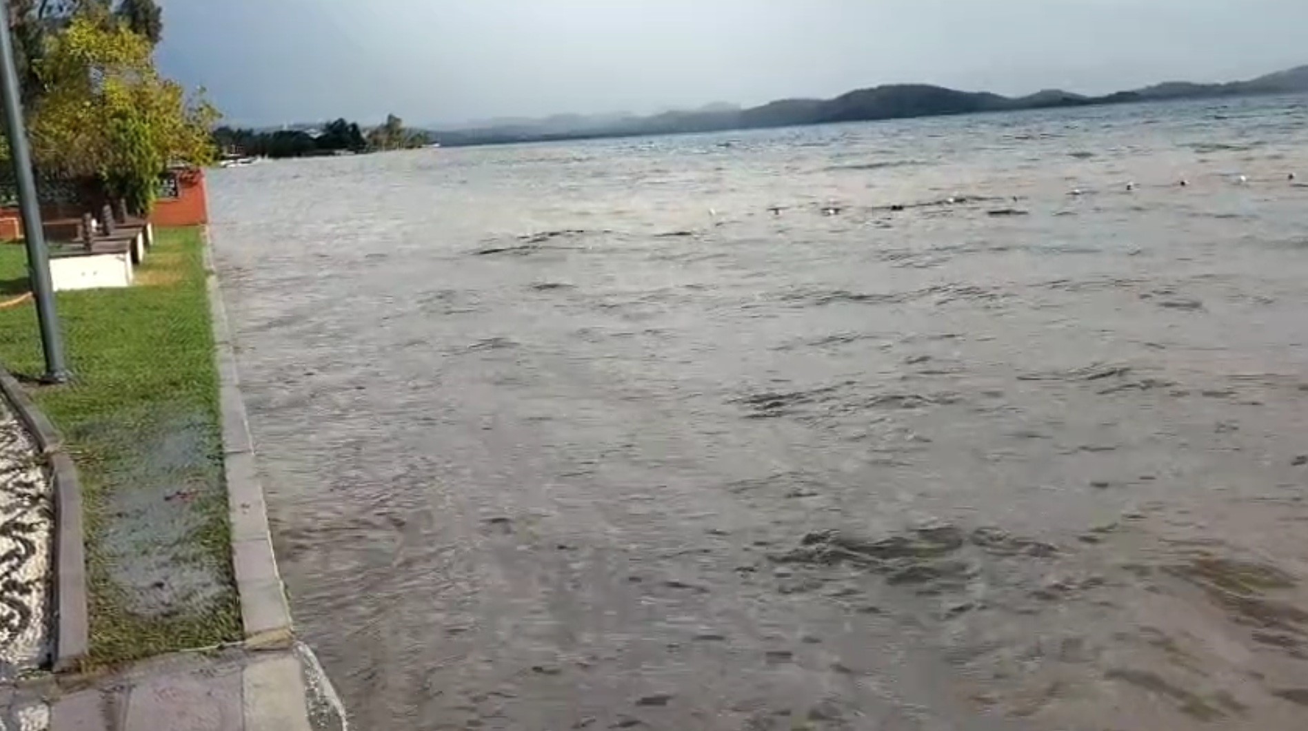 Sokakalr Göle Döndü (2)