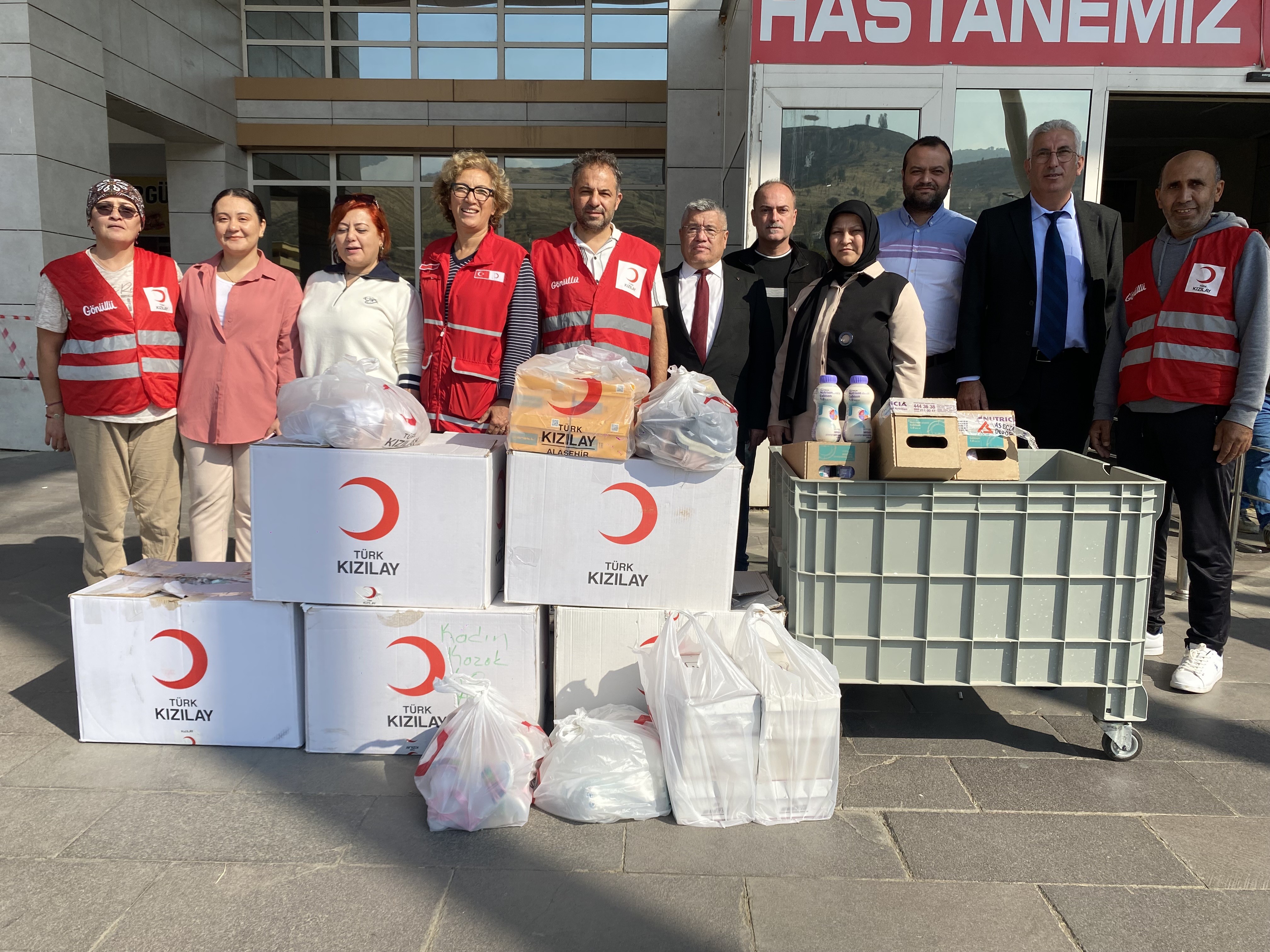 Türk Kızılay Alaşehir Şubesi Tarafından Alaşehir Devlet Hastanesi Sosyal Marketine T (1)