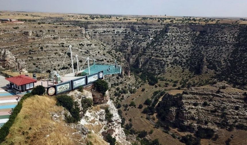 Ulubey Kanyonu Ve Cam Terası