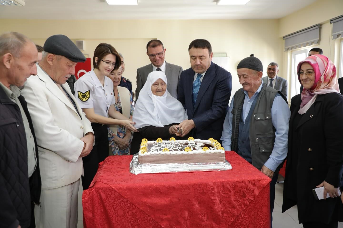 Vali Musa Işın’dan Huzurevi Ziyareti (3)
