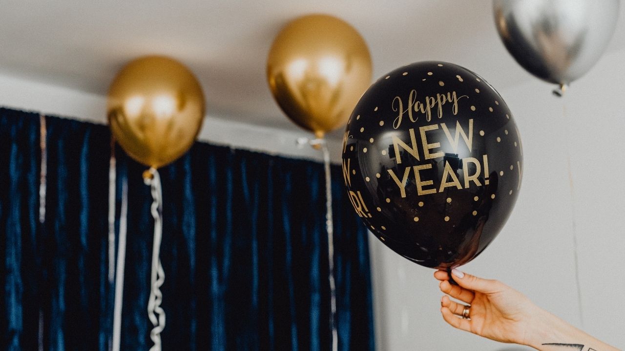 2026 yılında toplam kaç gün izin kullanılacak?
2026 yılı, toplamda 15,5 günlük resmi tatil fırsatıyla çalışanların ve öğrencilerin yüzünü güldürecek.